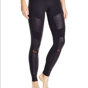 Alo Motto Legging